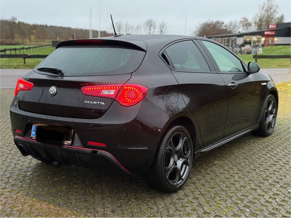 Alfa Romeo Giulietta 1,4 M-Air 170 Distinctive TCT 5d