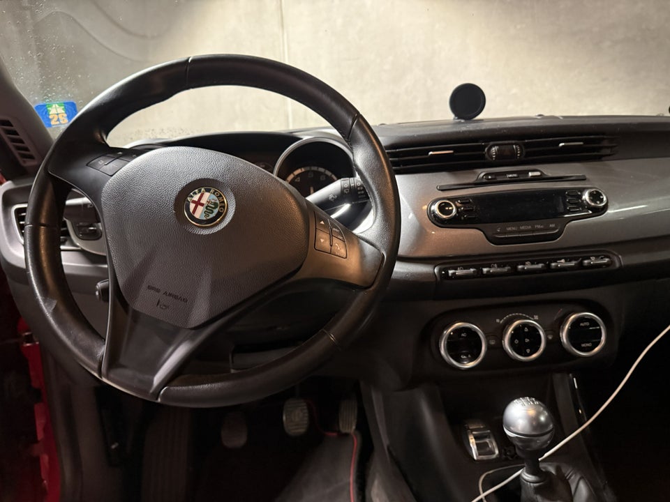 Alfa Romeo Giulietta 1,4 M-Air 170 Distinctive 5d