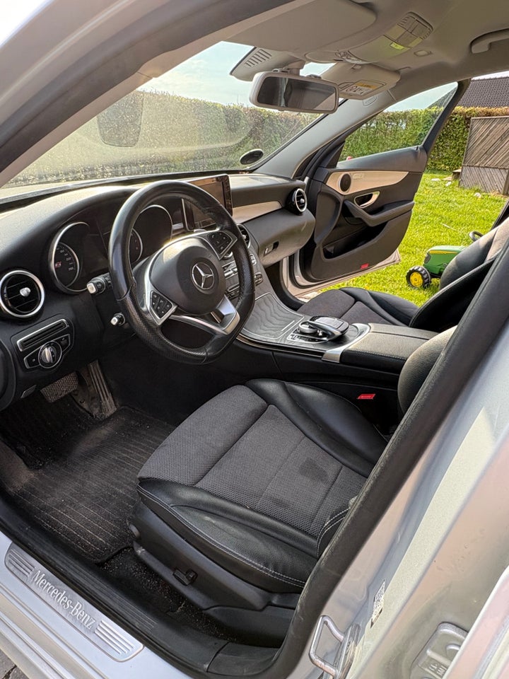 Mercedes C200 2,0 AMG Line stc. aut. 5d