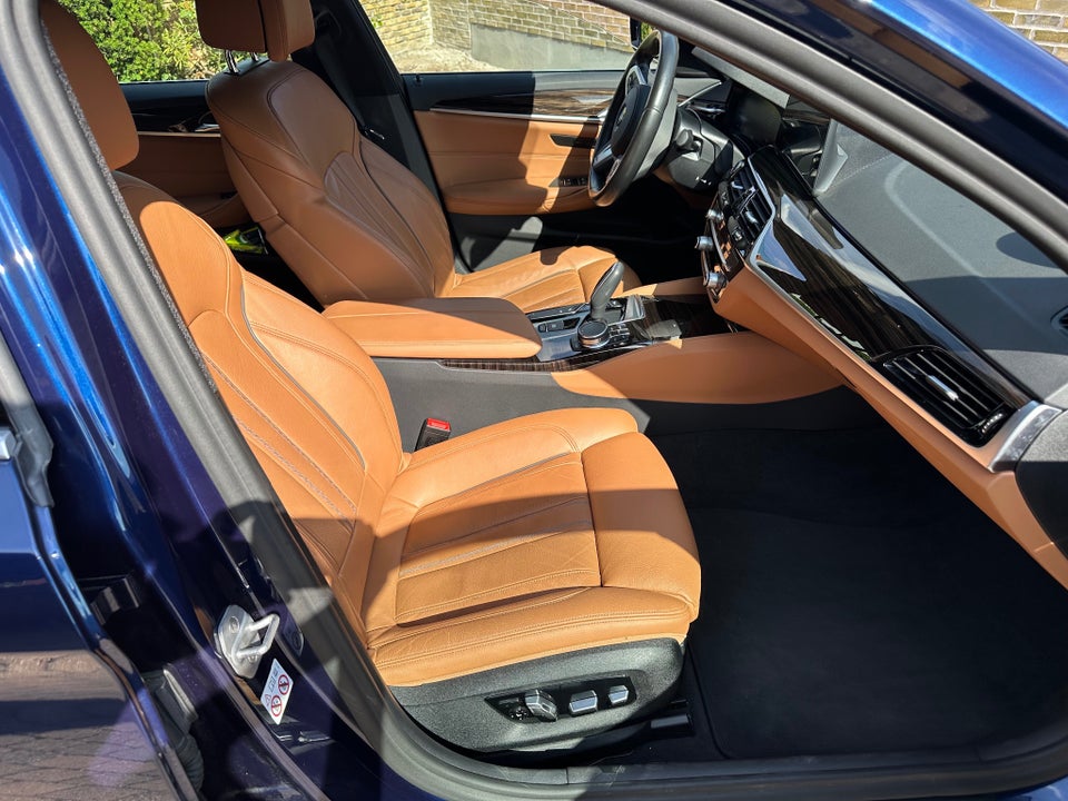 BMW 540i 3,0 Sport Line aut. 4d