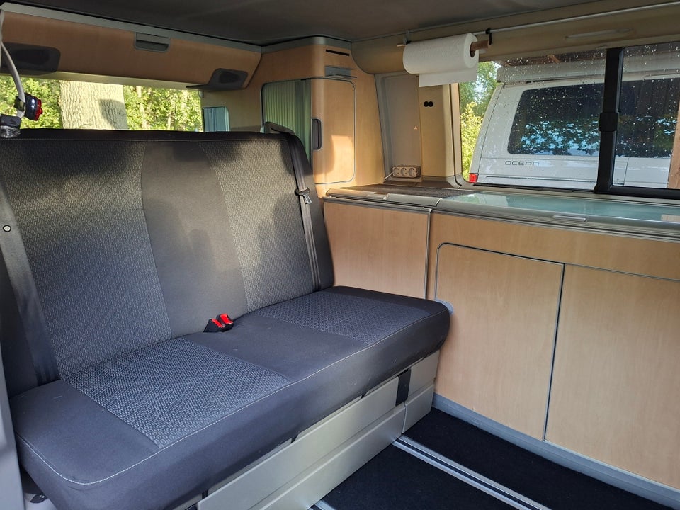 VW California 2,5 TDi 130 Comfortline 4d