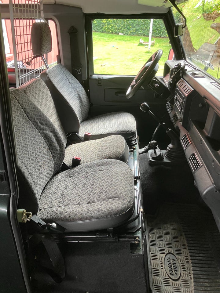 Land Rover Defender 90 2,5 TD5 Hard Top 3d