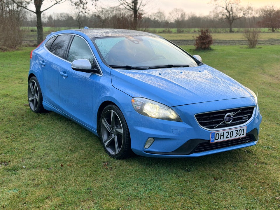 Volvo V40 1,6 D2 115 R-Design 5d