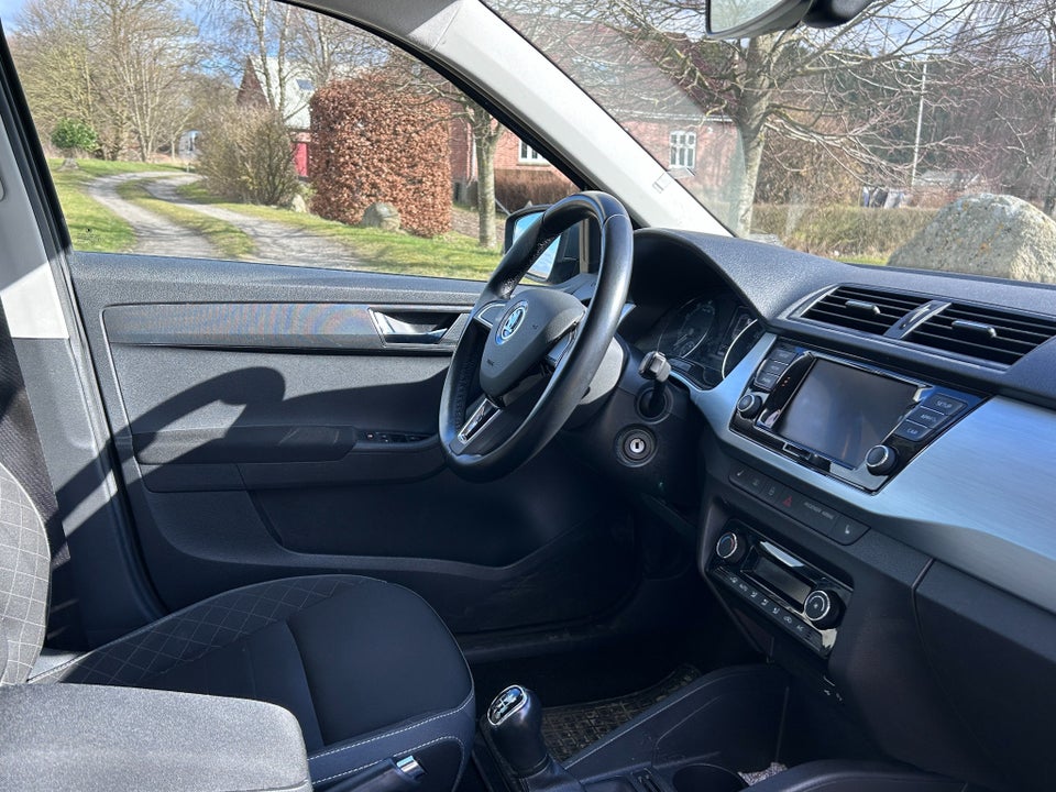 Skoda Fabia 1,0 MPi 75 Ambition Combi 5d