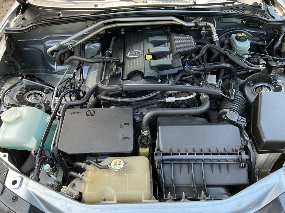 Mazda MX-5 1,8 Roadster 2d
