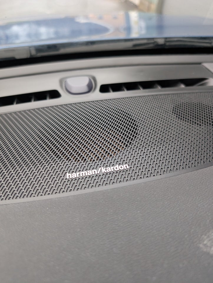 Volvo XC40 P8 ReCharge Twin R-Design 5d