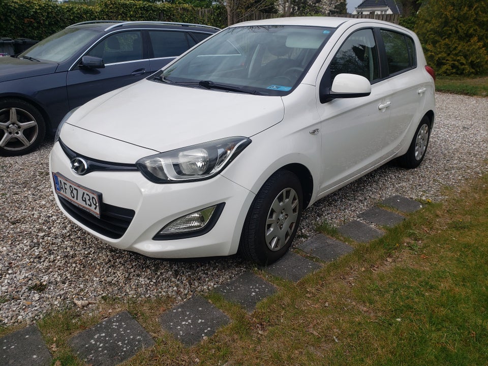 Hyundai i20 1,4 Classic aut. 5d