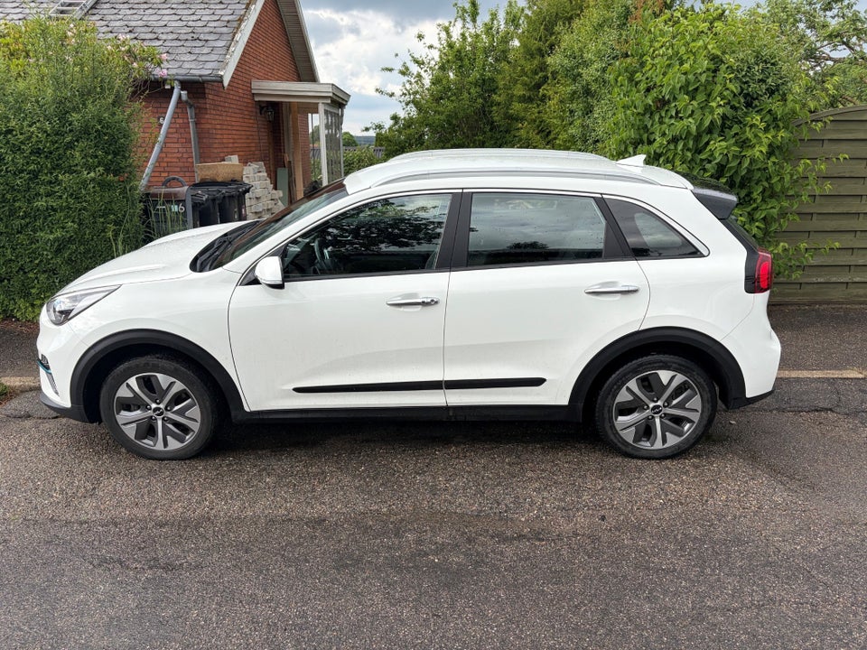 Kia e-Niro 64 Advance 5d
