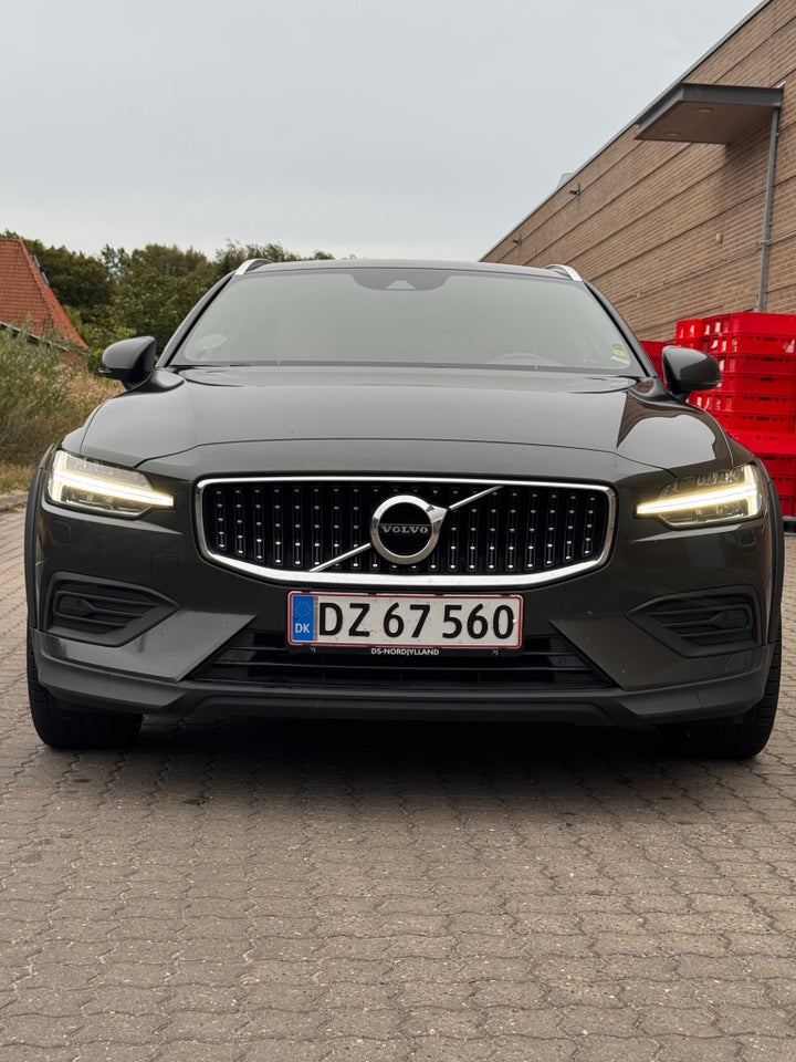 Volvo V60 CC 2,0 D4 190 aut. AWD 5d