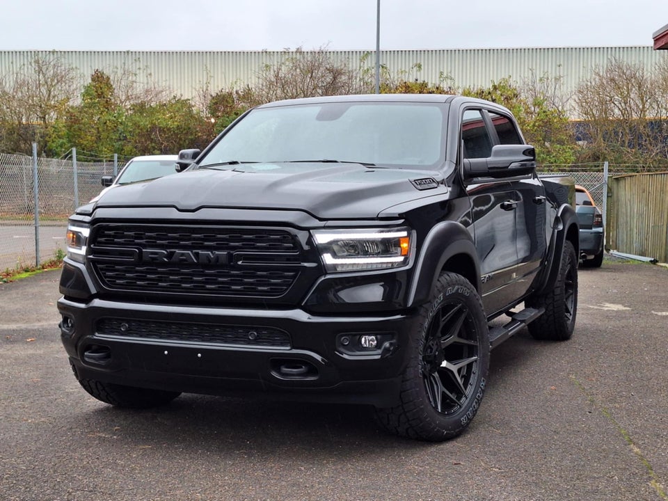 Dodge RAM 1500 5,7 V8 Hemi Limited Night aut. 4d