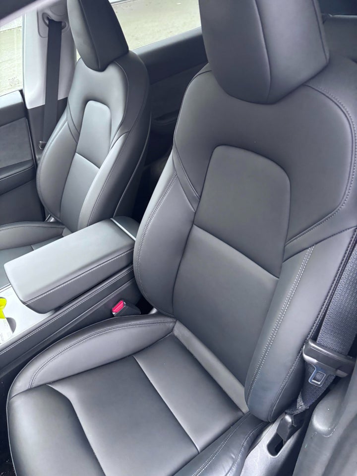 Tesla Model Y Long Range AWD 5d