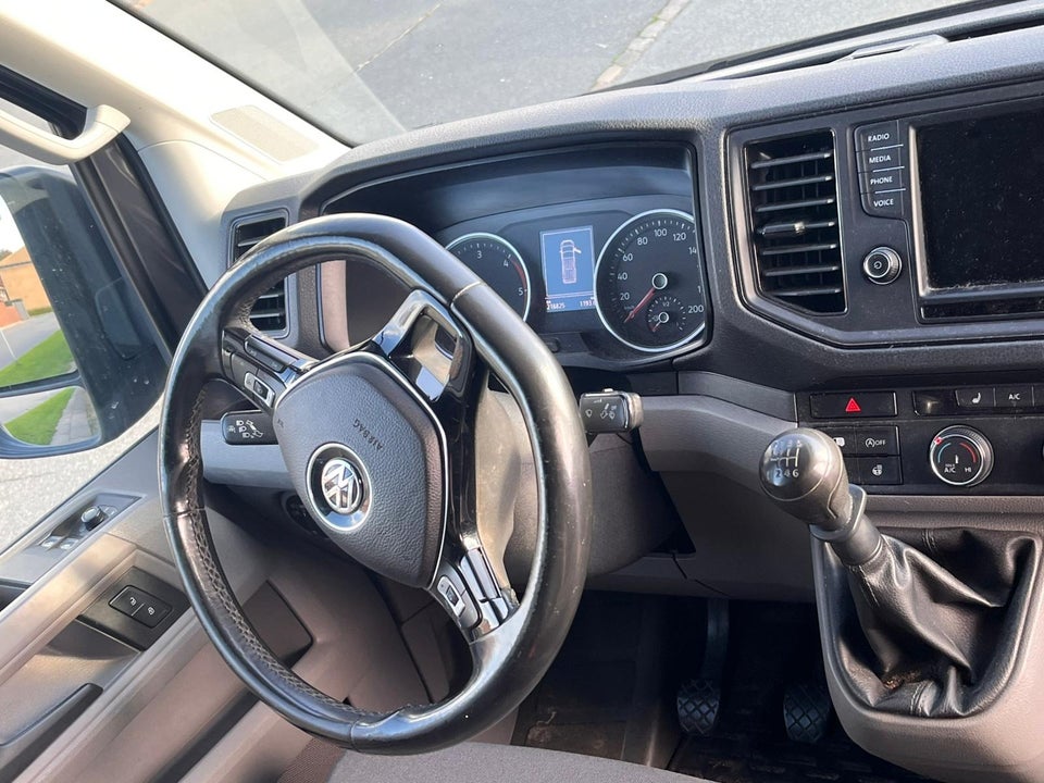 VW Crafter 35 2,0 TDi 140 Ladvogn L3