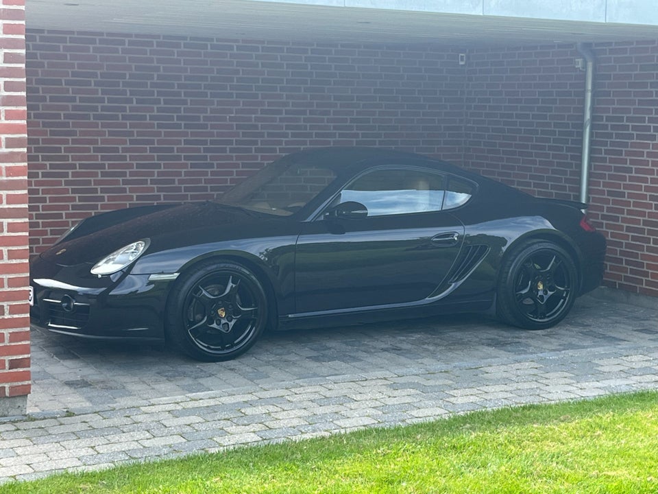 Porsche Cayman 2,7  2d