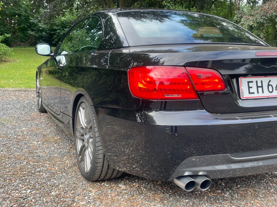 BMW 330d 3,0 Cabriolet aut. 2d