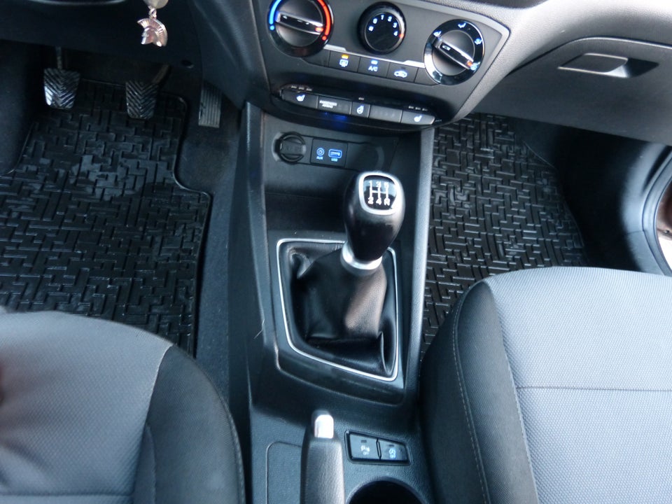 Hyundai i20 1,25 Trend 5d