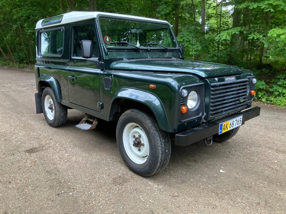 Land Rover Defender 90 2,5 TD5 Hard Top 3d