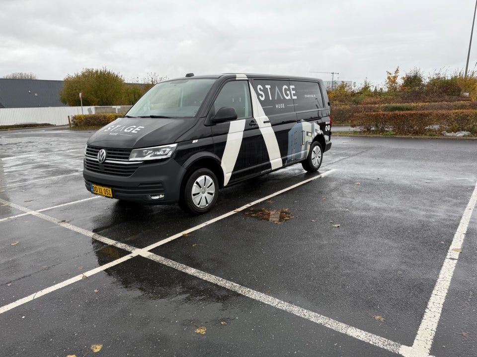 VW Transporter 2,0 TDi 150 Kassevogn DSG lang