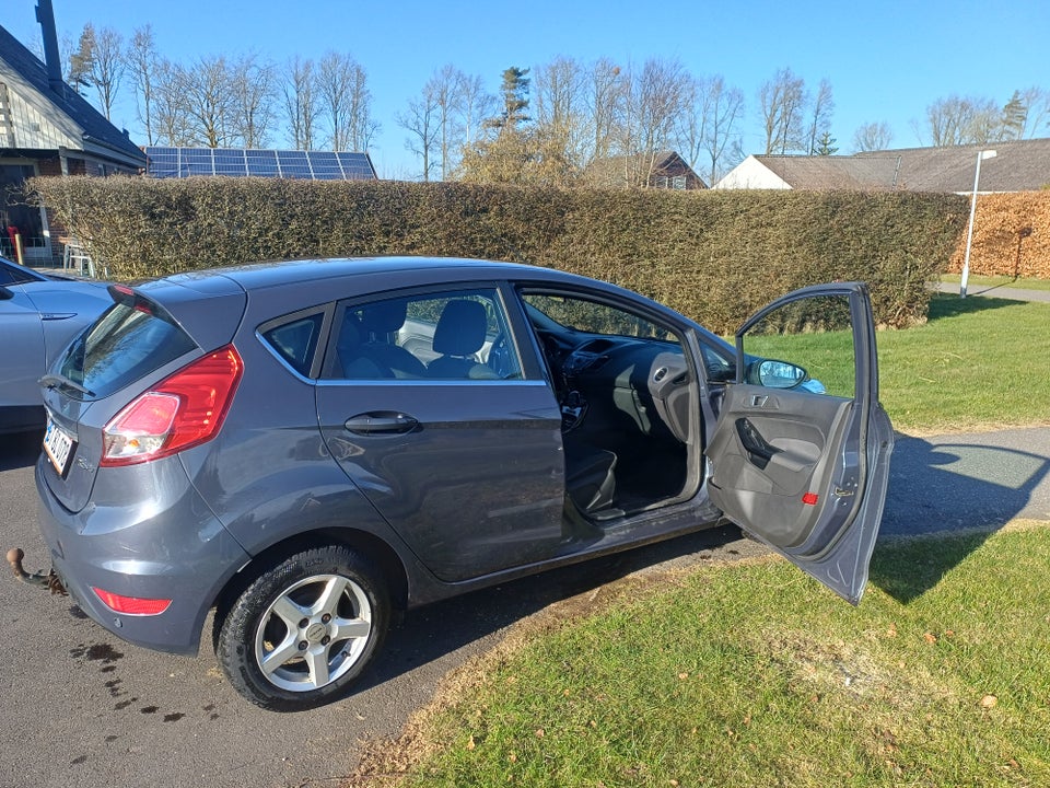 Ford Fiesta 1,0 SCTi 100 Titanium X 5d