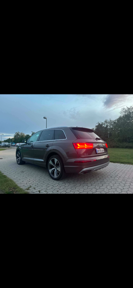 Audi Q7 3,0 TDi 272 quattro Tiptr. 7prs 5d