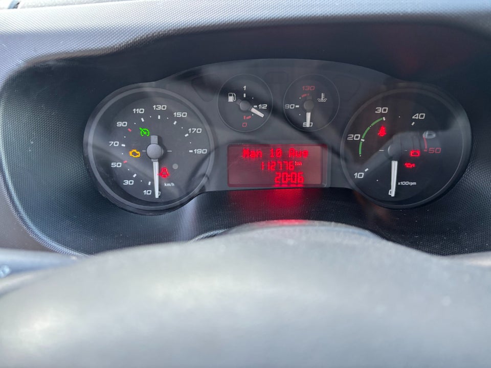 Iveco Daily 2,3 35S15 10,8m³ Van