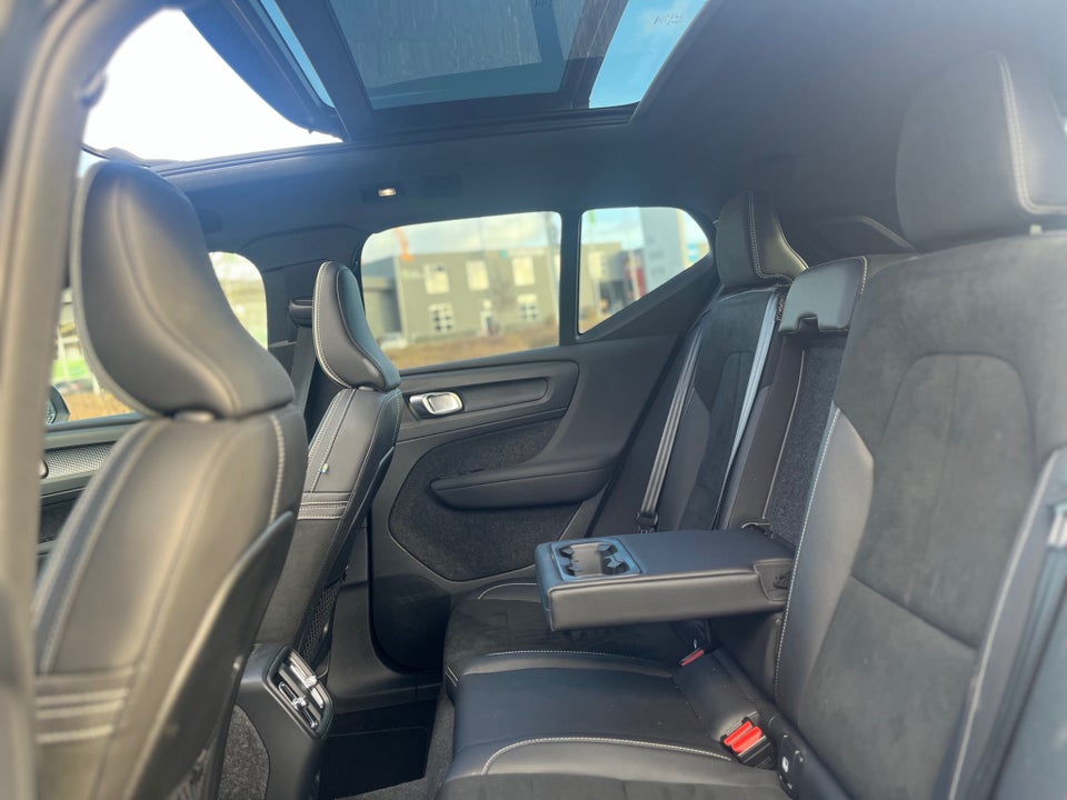 Volvo XC40 P8 ReCharge Twin Pro 5d