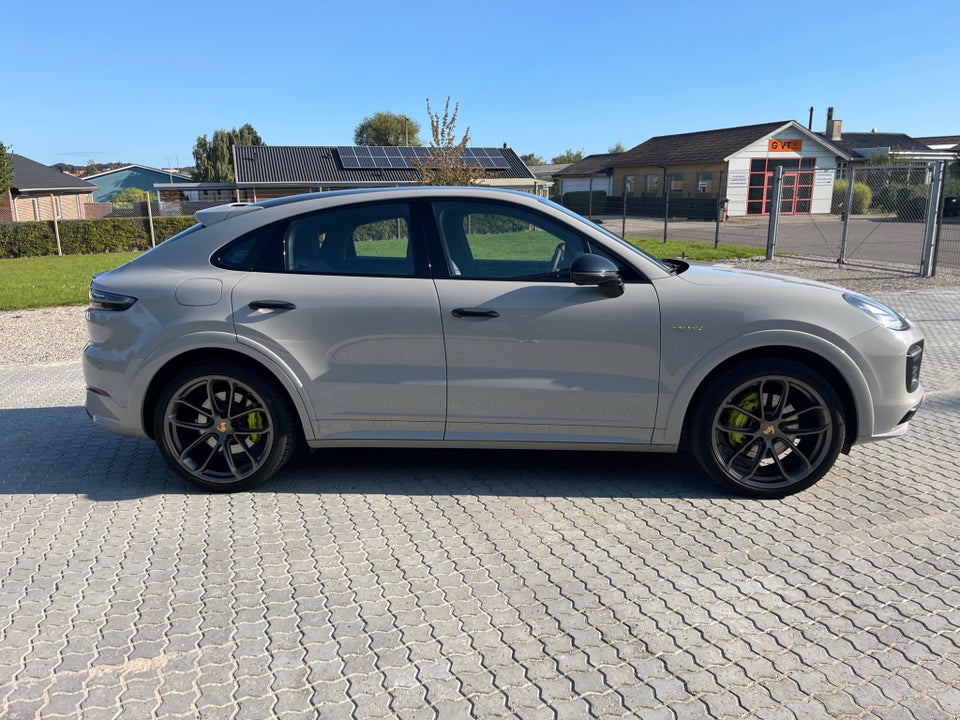 Porsche Cayenne 3,0 E-Hybrid Coupé Tiptr. 5d