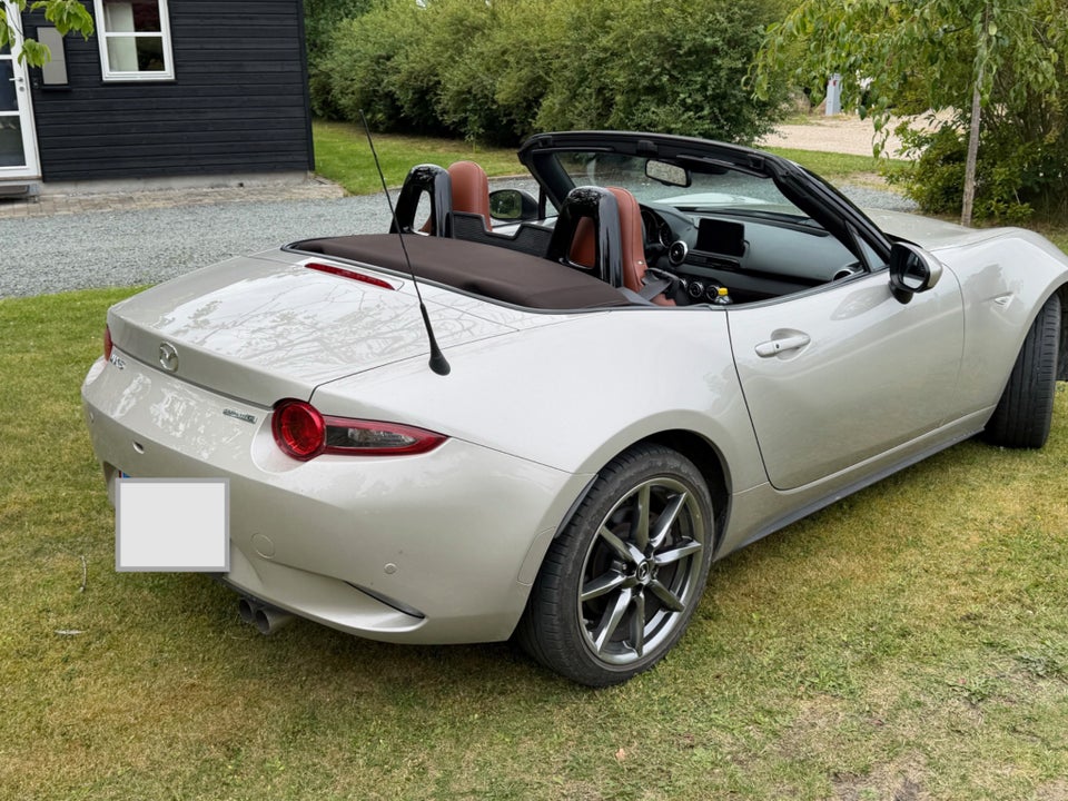 Mazda MX-5 2,0 SkyActiv-G 184 Roadster Kazari 2d
