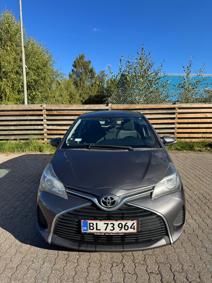 Toyota Yaris 1,3 VVT-i T2 5d