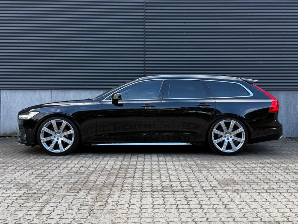 Volvo V90 2,0 T5 254 Momentum aut. 5d