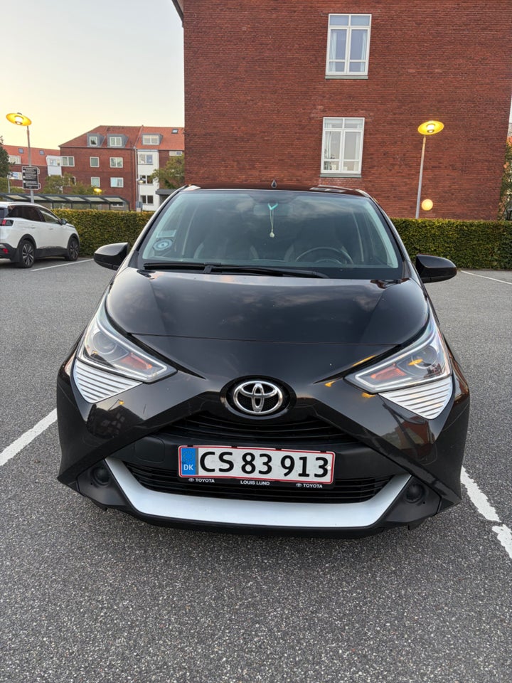 Toyota Aygo 1,0 VVT-i x-play 5d