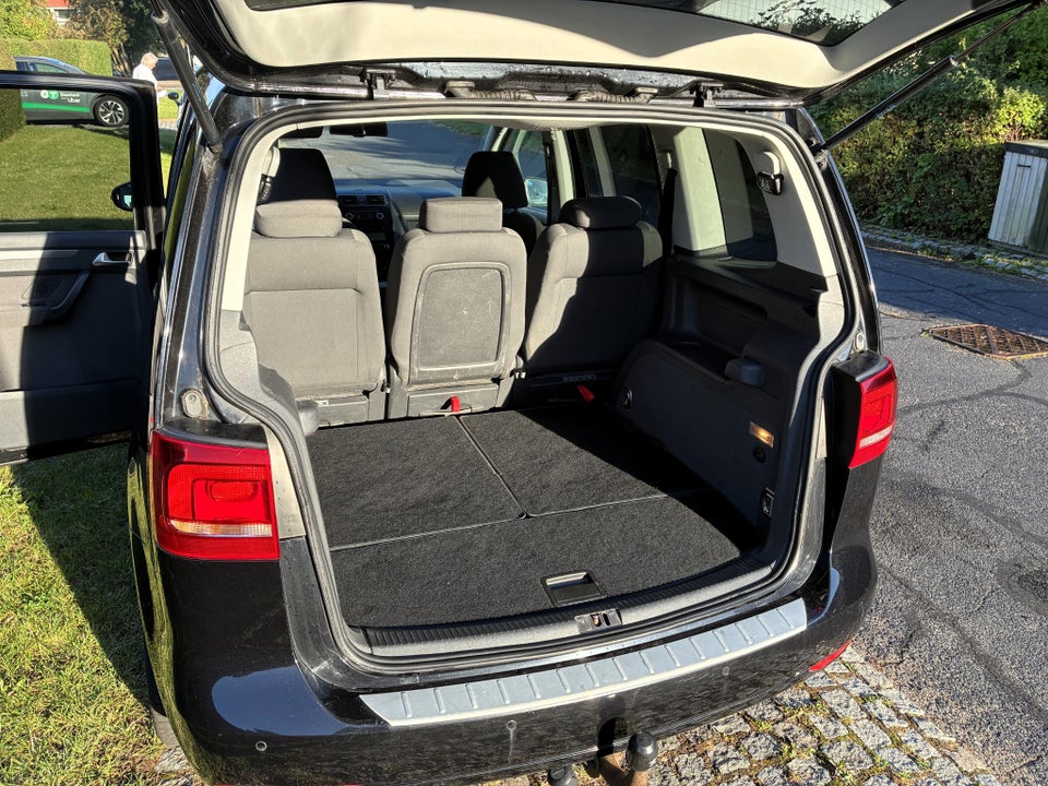 VW Touran 1,6 TDi 105 Trendline DSG 7prs 5d