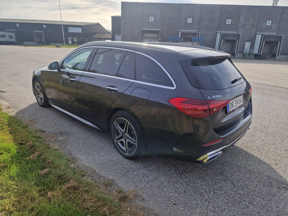 Mercedes C300 e 2,0 AMG Line stc. aut. 5d