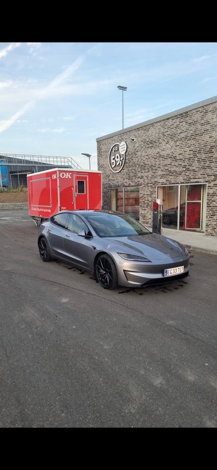 Tesla Model 3 Performance AWD 4d