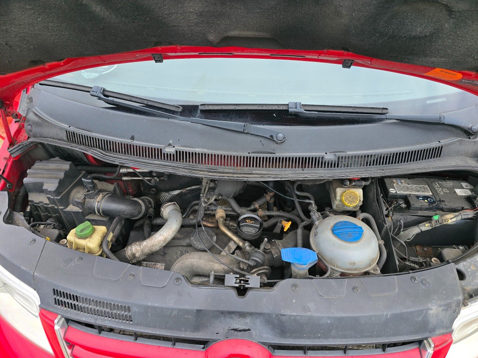 VW Transporter 2,5 TDi 130 Comfortline 5d