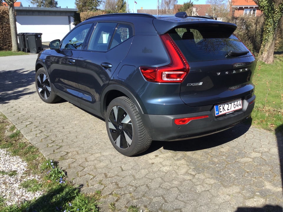 Volvo EX40 Extended Range Plus 5d
