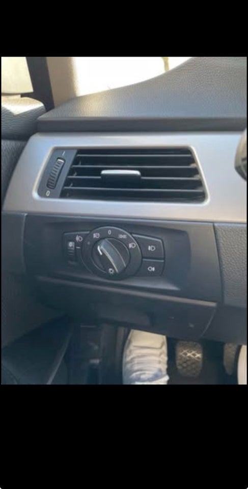 BMW 320i 2,0  4d