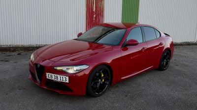 Alfa Romeo Giulia 2,2 JTD 180 aut. 4d