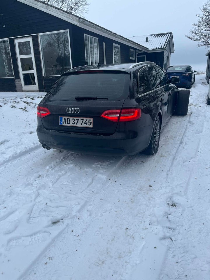 Audi A4 2,0 TDi 143 Avant Multitr. 5d