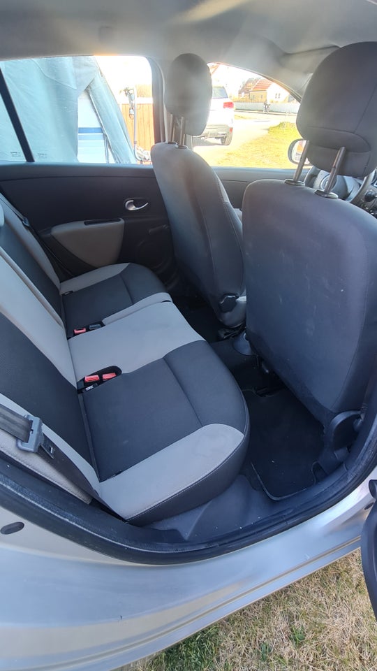 Renault Clio III 1,5 dCi 75 Avantage Sport Tourer 5d