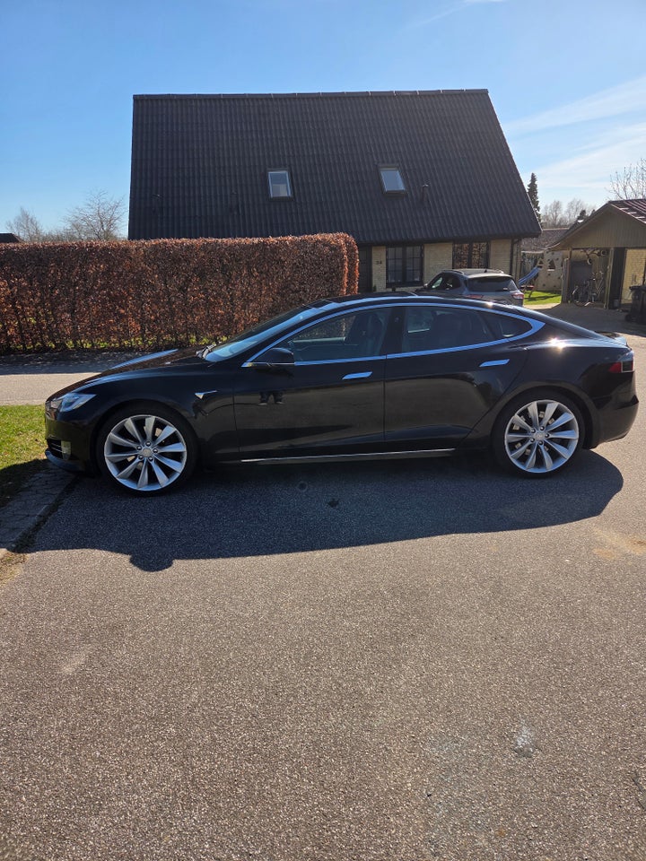 Tesla Model S 75 5d