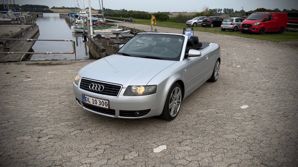 Audi A4 2,4 V6 Cabriolet Multitr. 2d