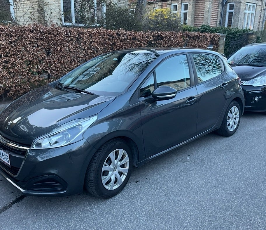Peugeot 208 1,6 BlueHDi 100 Active 5d