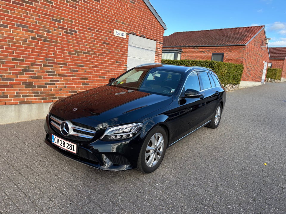 Mercedes C220 d 2,0 Avantgarde stc. aut. 5d