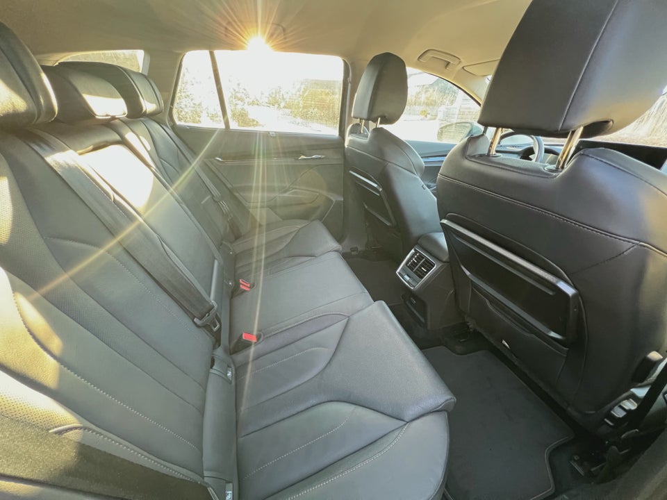 Skoda Enyaq 80 iV Suite 5d