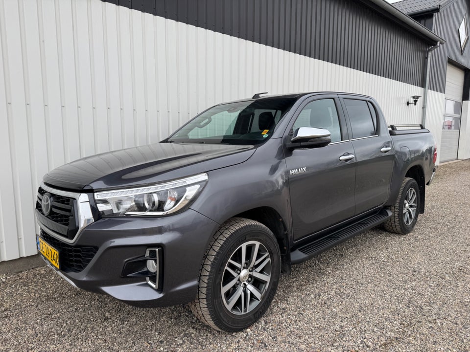 Toyota HiLux 2,4 D-4D Anniversary Edition aut. 4d