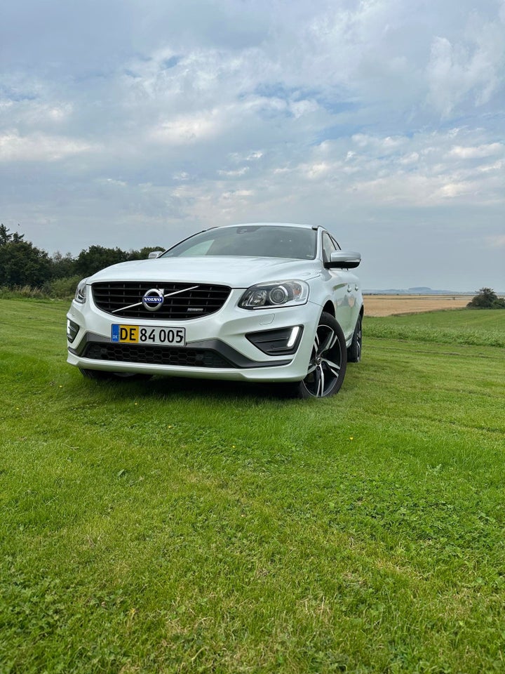 Volvo XC60 2,4 D5 215 R-Design aut. AWD Van 5d