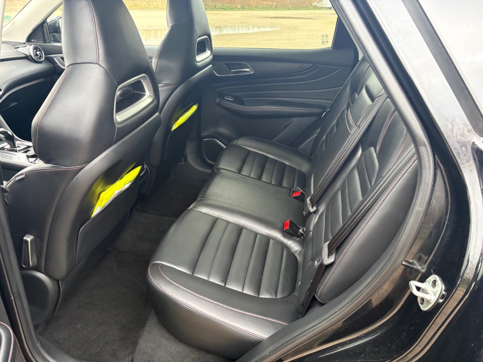 MG EHS 1,5 PHEV Luxury 5d