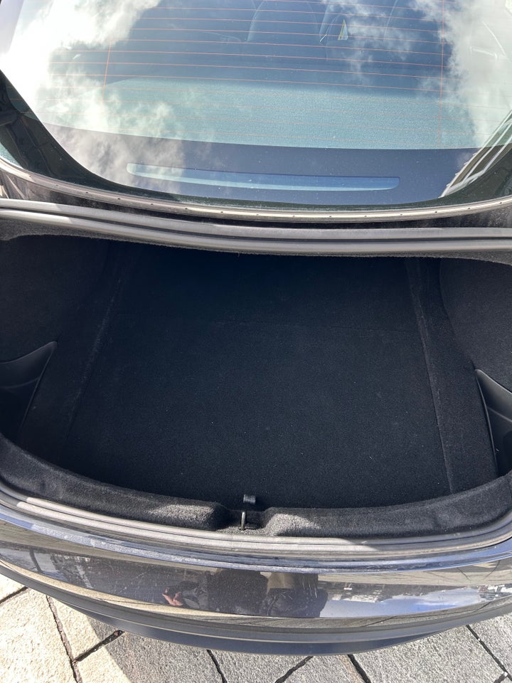 Tesla Model 3 RWD 4d