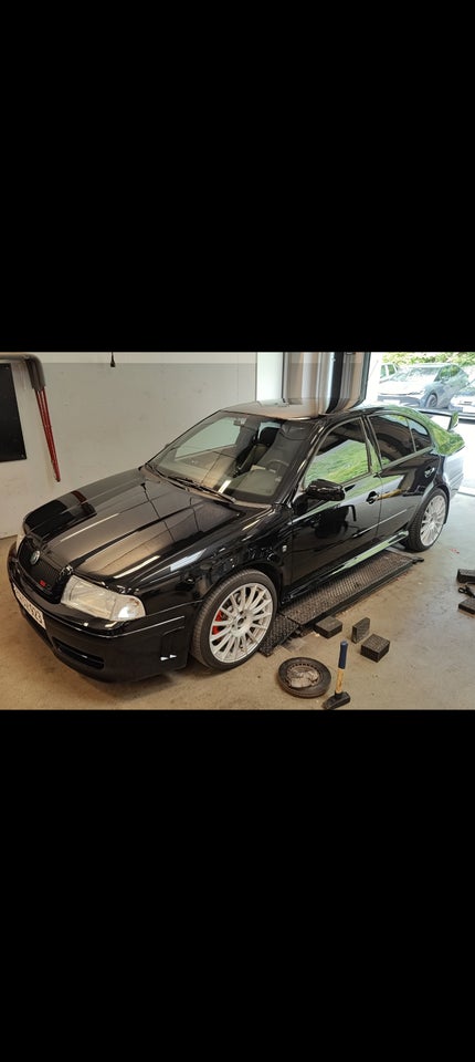 Skoda Octavia 1,8 T RS 5d