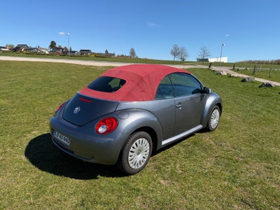 VW New Beetle 1,6 Trendline Cabriolet 2d